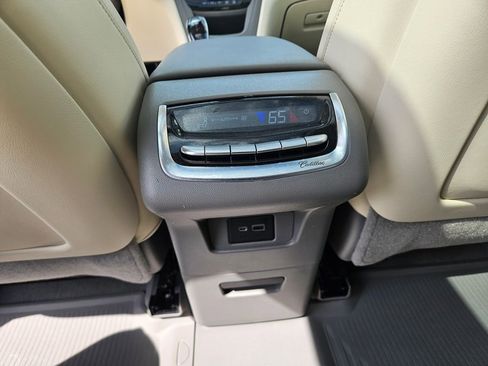 Used 2020 Cadillac XT6 Premium Luxury w/ LPO, Floor Liner Package image 19