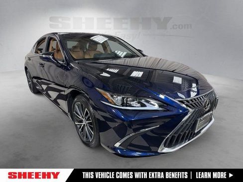 Certified 2024 Lexus ES 350 w/ Premium Package image 1