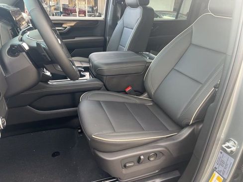 New 2026 GMC Yukon XL Elevation image 15