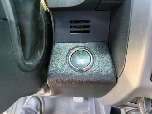 Used 2021 Ford F250 Platinum w/ FX4 Off-Road Package AWD/4WD image 27