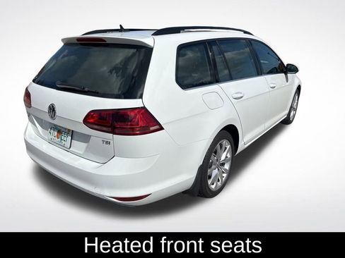 Used 2016 Volkswagen Golf SE image 19