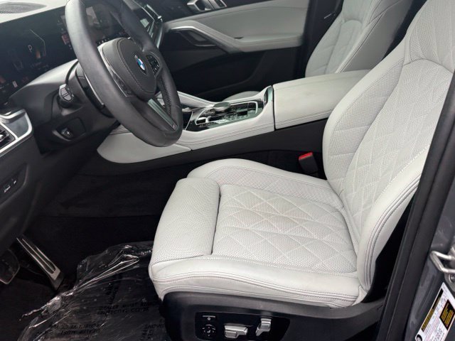 Used 2026 BMW X6 xDrive40i w/ Climate Comfort Package AWD/4WD image 12