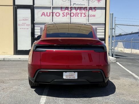 Used 2026 Tesla Model Y Long Range RWD image 8