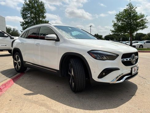 Used 2025 Mercedes-Benz GLA 250 image 4
