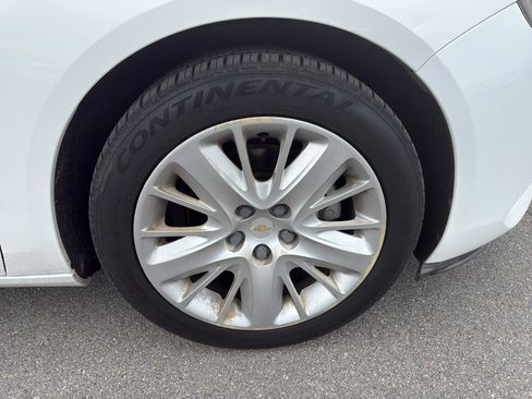 Used 2014 Chevrolet Impala LS FWD image 12