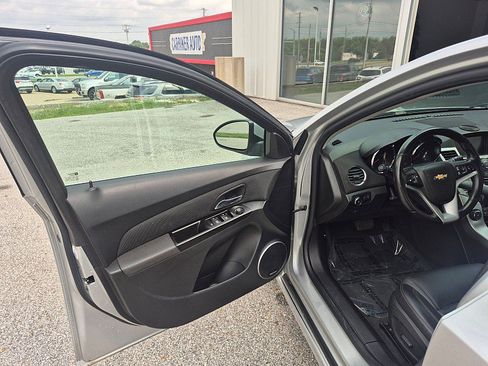 Used 2014 Chevrolet Cruze LT w/ Sun, Sound and Sport Package FWD image 19