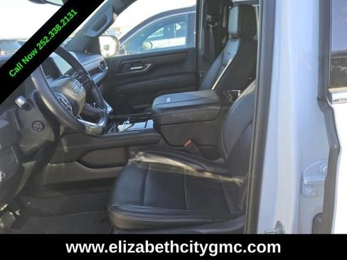 Used 2025 GMC Yukon XL Denali image 2