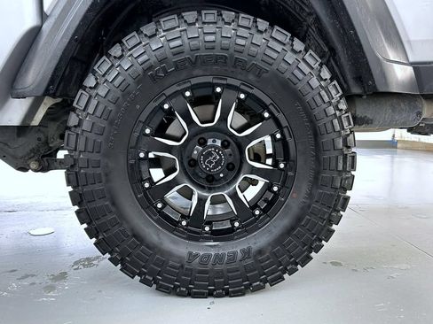 Used 2020 Jeep Gladiator Sport w/ Quick Order Package 24S AWD/4WD image 22