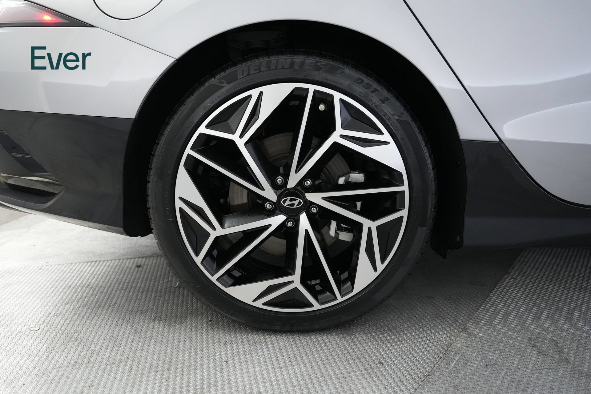 Used 2024 Hyundai Ioniq 6 SEL RWD image 21