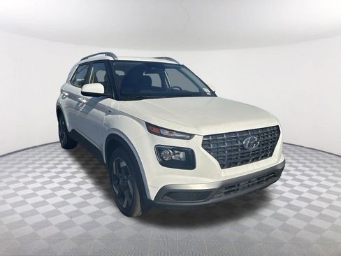 New 2026 Hyundai Venue SEL image 3