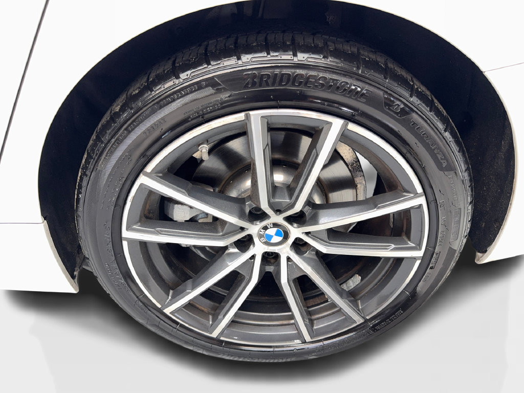Used 2022 BMW 330i Sedan w/ Driving Assistance Package RWD image 79
