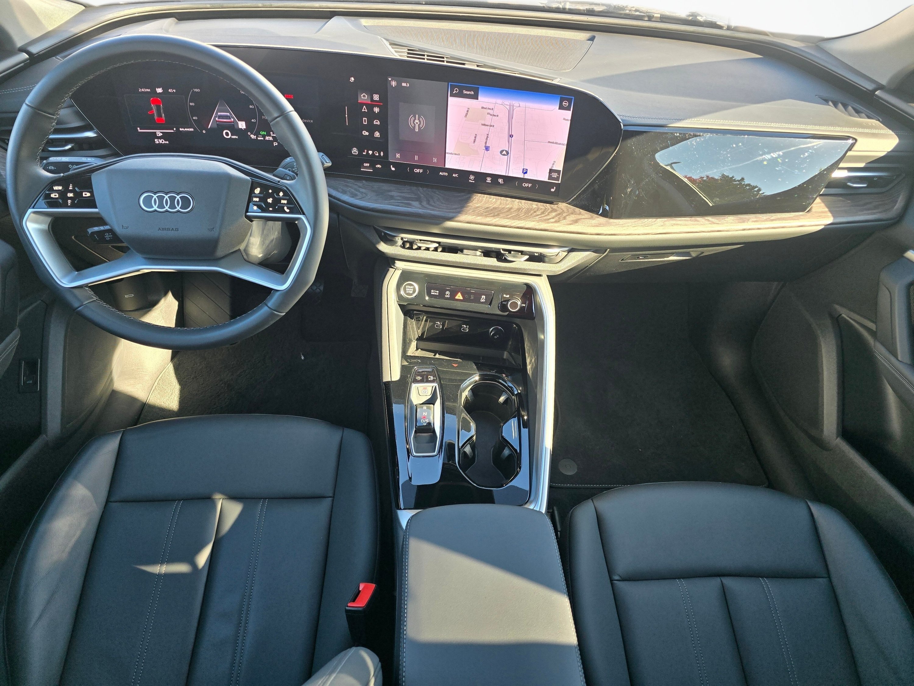 Certified 2025 Audi Q5 Premium AWD/4WD image 17