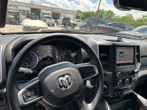 Used 2022 RAM 1500 Big Horn AWD/4WD image 6