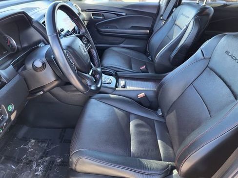Used 2021 Honda Pilot Black Edition image 18