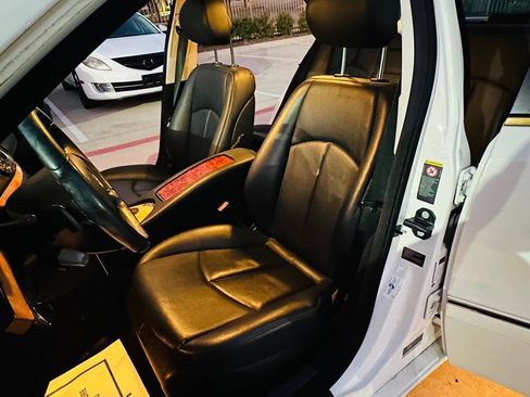 Used 2009 Mercedes-Benz E 350 E 350 4dr Sedan image 16