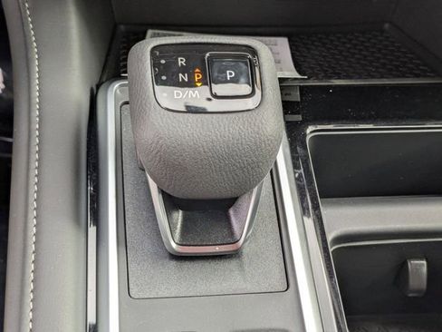 New 2025 Nissan Pathfinder SV w/ SV Premium Package image 24