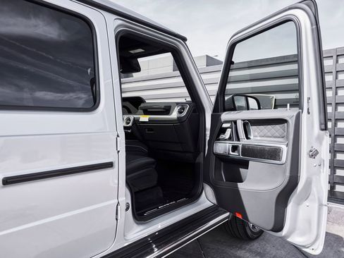 Used 2026 Mercedes-Benz G 63 AMG 4MATIC image 24