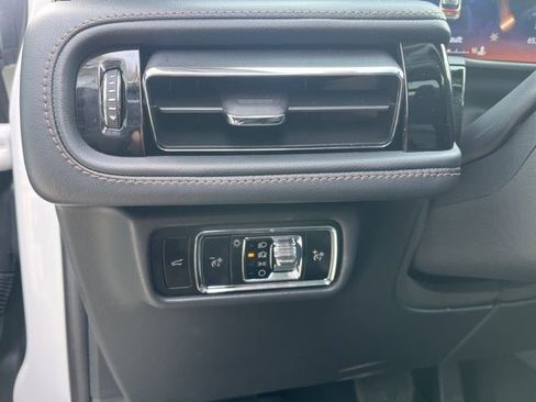 Used 2025 Lincoln Aviator AWD w/ Jet Appearance Package image 44