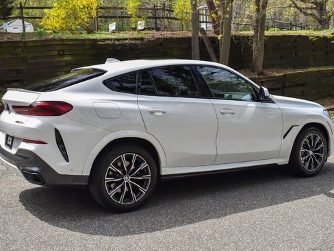 Used 2021 BMW X6 xDrive40i w/ M Sport Package AWD/4WD image 8