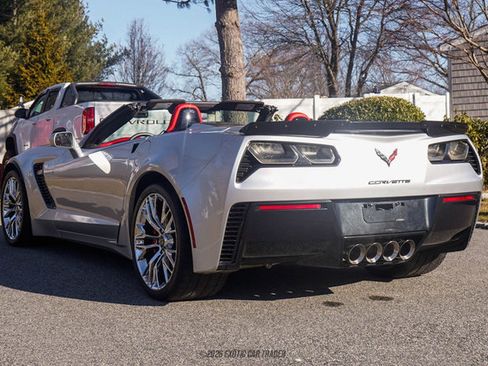 Used 2015 Chevrolet Corvette Z06 w/ 3LZ Preferred Equipment Group image 6