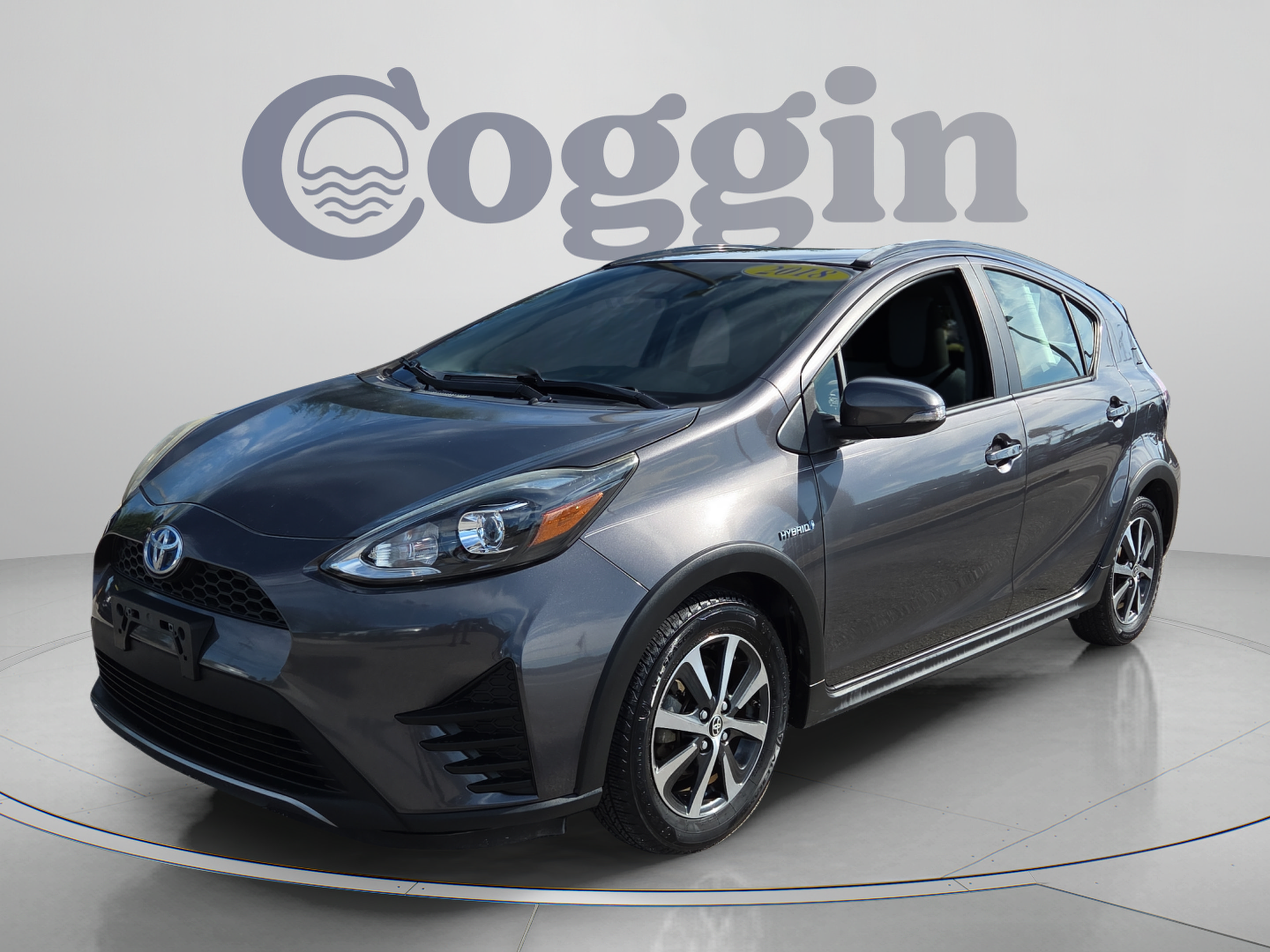 Used 2018 Toyota Prius C One FWD image 1