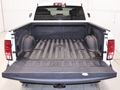 Used 2016 RAM 3500 Tradesman w/ Chrome Appearance Group image 31