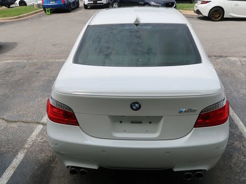 Used 2008 BMW M5 RWD image 11