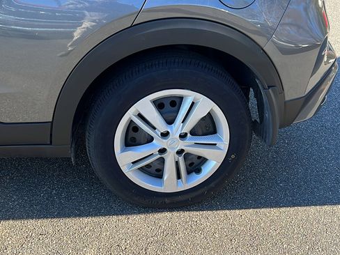 Used 2024 Nissan Kicks S image 12