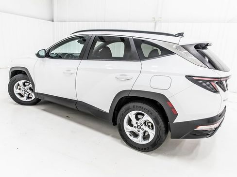 Used 2023 Hyundai Tucson SEL FWD image 4