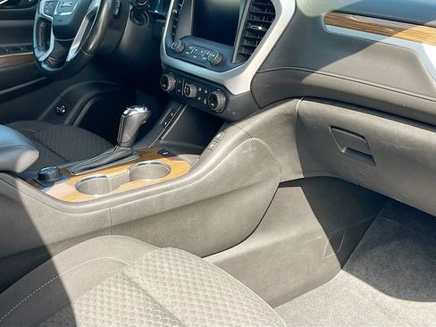 Used 2019 GMC Acadia SLE w/ LPO, Floor Liner Package FWD image 32