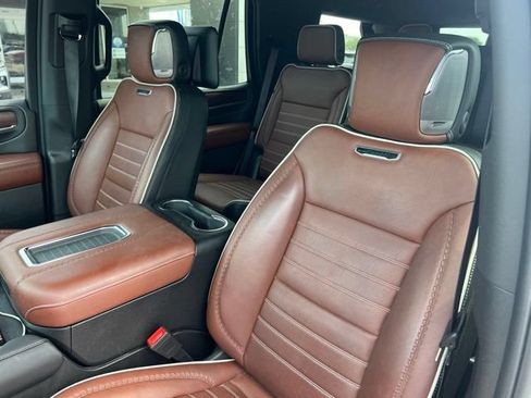 Used 2023 GMC Yukon Denali Ultimate AWD/4WD image 14