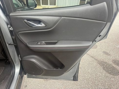 Used 2025 Chevrolet Blazer RS FWD image 21