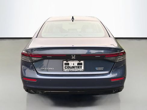 Used 2025 Honda Accord Touring image 5