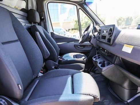 New 2025 Mercedes-Benz Sprinter 2500 image 15