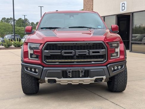 Used 2018 Ford F150 Raptor w/ Equipment Group 802A Luxury AWD/4WD image 2