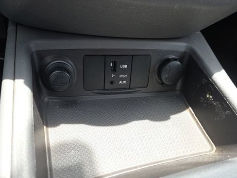 Used 2010 Hyundai Santa Fe GLS AWD/4WD image 12