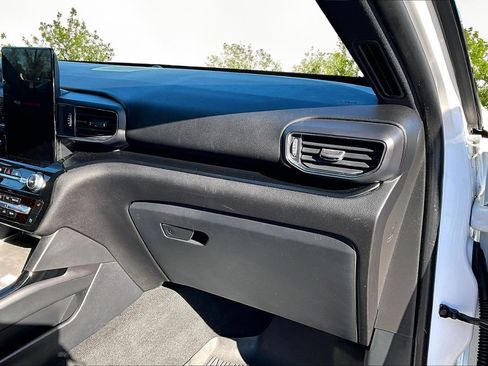 Used 2022 Ford Explorer ST w/ Equipment Group 401A image 17