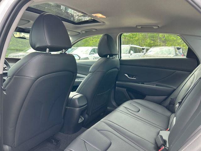 New 2026 Hyundai Elantra Limited FWD image 22