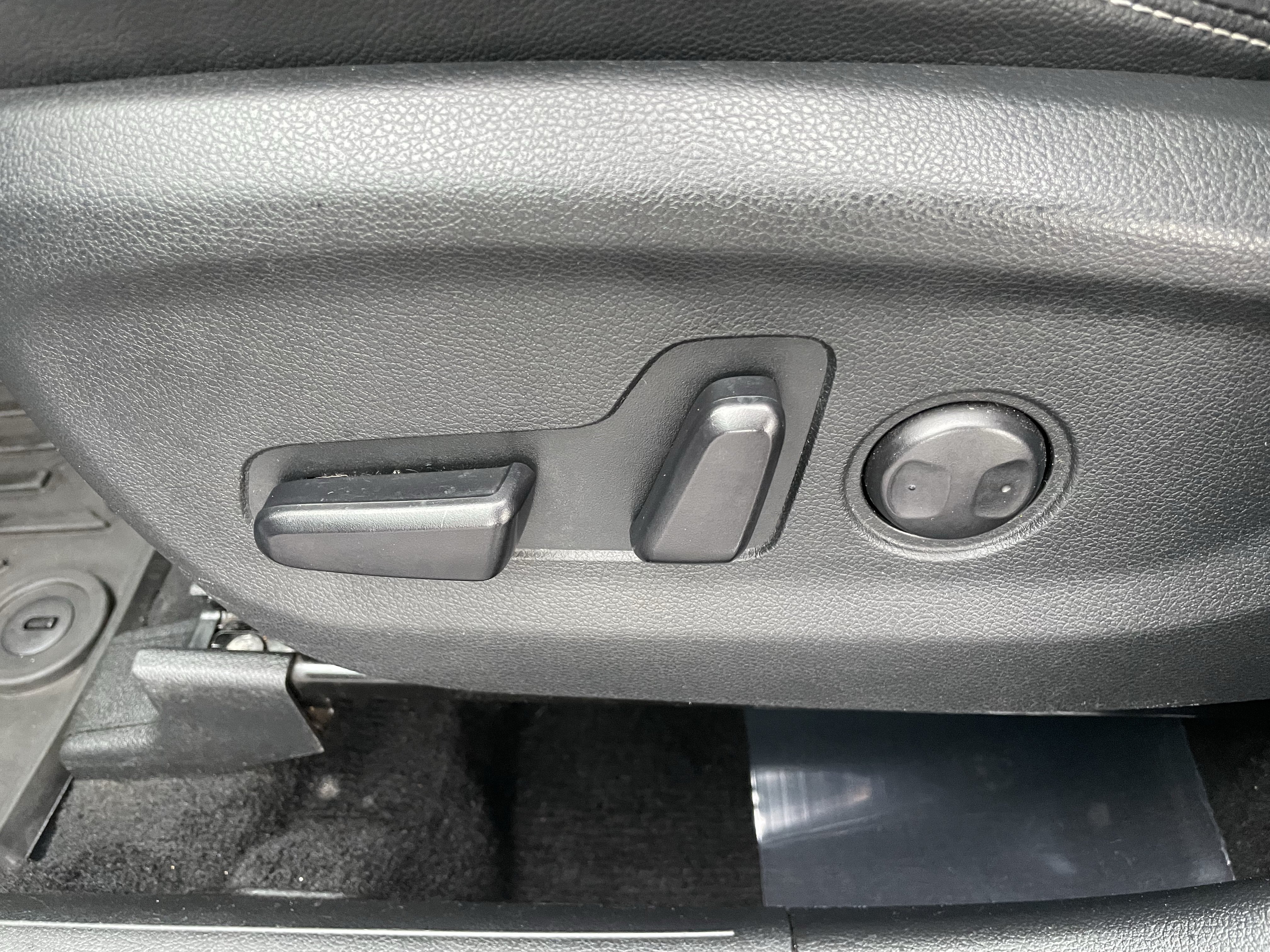 Used 2021 Kia Sportage EX AWD/4WD image 13
