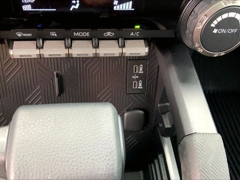 Used 2026 Toyota Tacoma SR5 AWD/4WD image 35