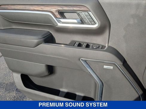 New 2026 GMC Sierra 2500 SLT w/ SLT Convenience Package image 11