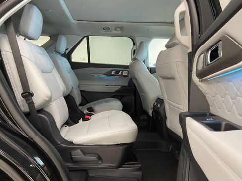 New 2026 Ford Explorer Platinum w/ LUX Leather Package AWD/4WD image 17