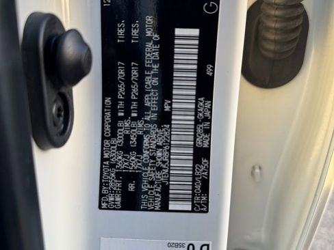 Used 2023 Toyota 4Runner SR5 Premium image 18