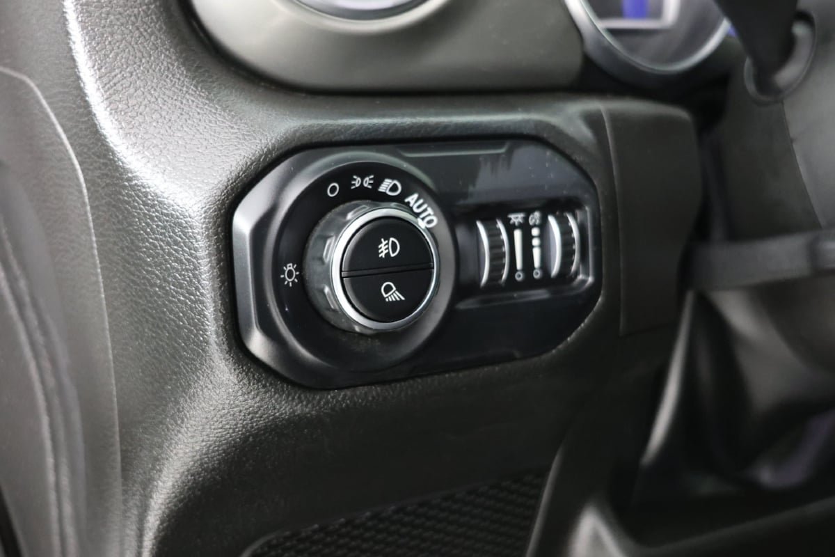 Used 2022 Jeep Gladiator Overland AWD/4WD image 21