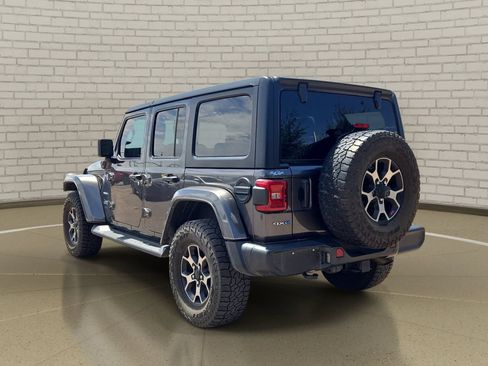 Used 2021 Jeep Wrangler Unlimited Sahara w/ Cold Weather Group AWD/4WD image 7