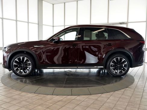 Certified 2024 MAZDA CX-90 Plug-In Hybrid w/ Premium Pkg AWD/4WD image 5