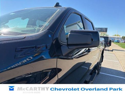 New 2026 Chevrolet Silverado 1500 LT Trail Boss w/ Dark Appearance Package AWD/4WD image 9
