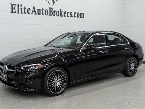 Used 2025 Mercedes-Benz C 300 4MATIC Sedan image 38