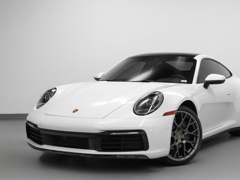 Used 2021 Porsche 911 Carrera image 7
