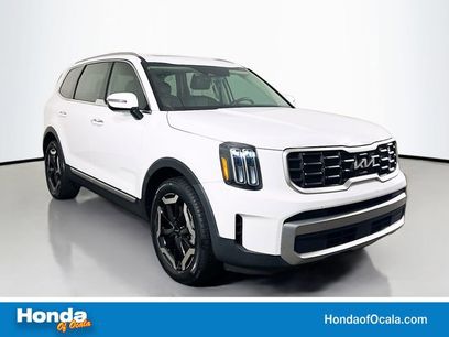 Used 2023 Kia Telluride S w/ S Sunroof Package